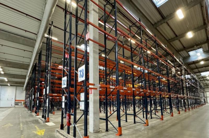 IMMEUBLE LOGISTIQUE A VENDRE  - LILLERS - 22 280 m² divisibles à partir de 3 533 m²