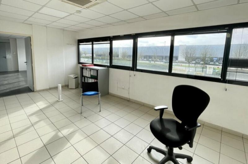 LOGISTIQUE A LOUER - 43 870 m² divisibles à partir de 16 054 m² -  HENIN BEAUMONT  