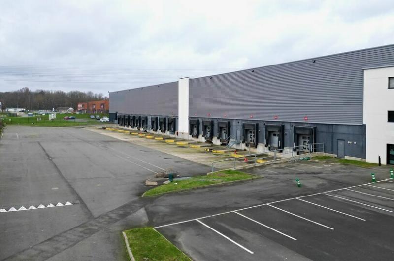 LOGISTIQUE A LOUER - 43 870 m² divisibles à partir de 16 054 m² -  HENIN BEAUMONT  