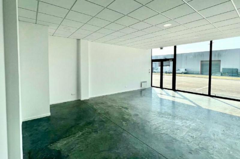 Location cellules d'activités - 2 670 m2  - Secteur Lille (Neuville-en-Ferrain)